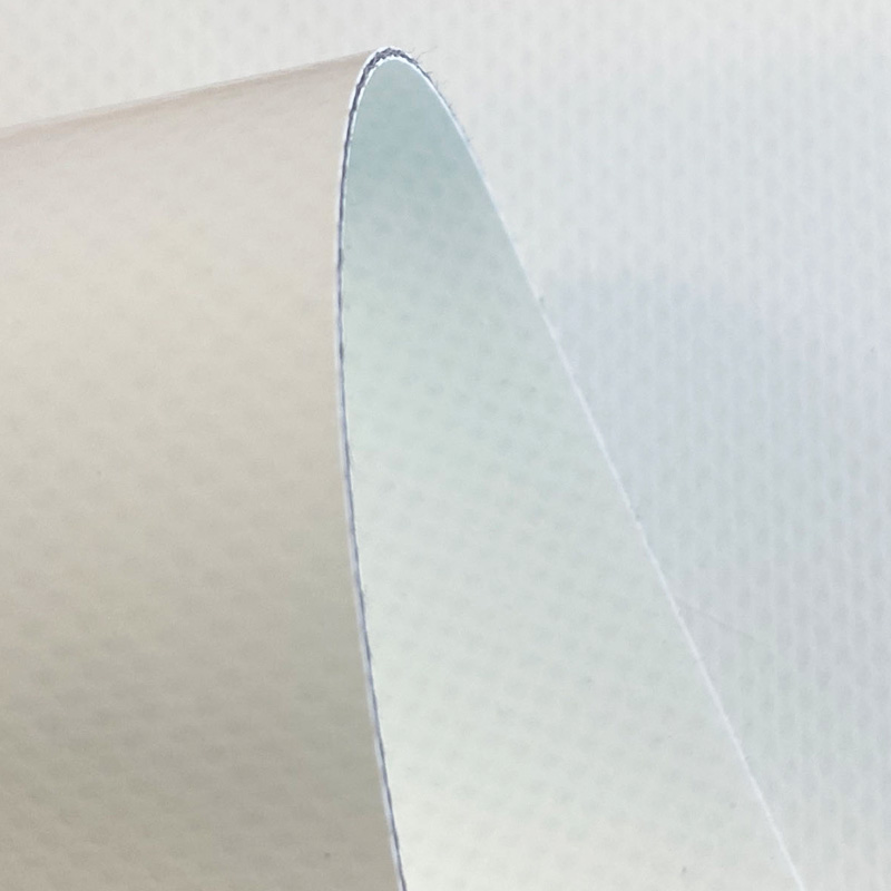 Perché il tessuto della tenda oscurante è altamente efficace nel controllo e nella protezione della luce?